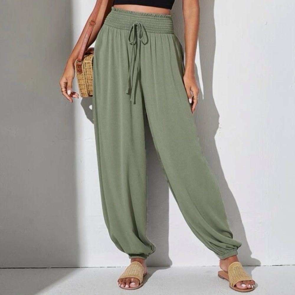 Size S Green Joggers